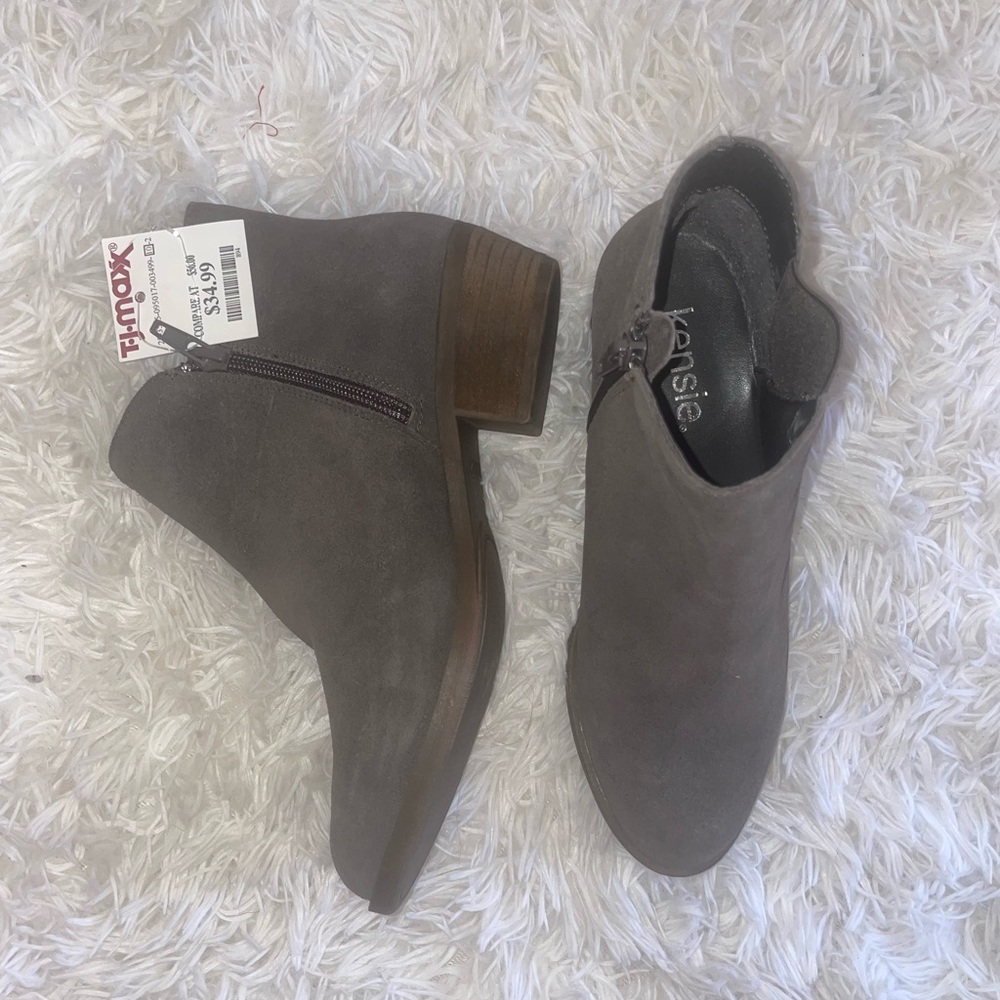 New With Tags Kensie Dark Gray Women's Suede Casual Short Ankle Boots- Size 6